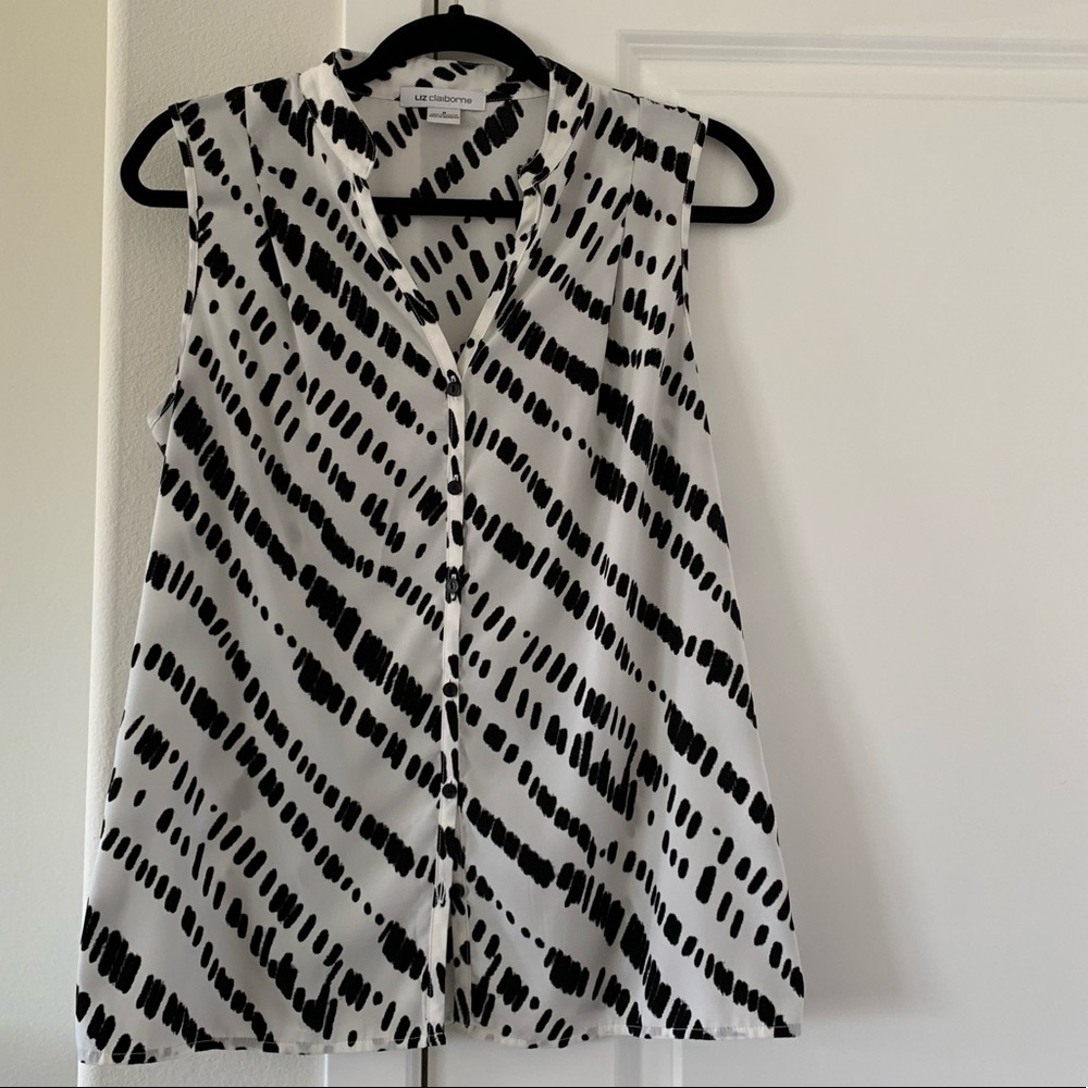 Size M Liz Claiborne button down sleeveless blouse - Picture 1 of 2